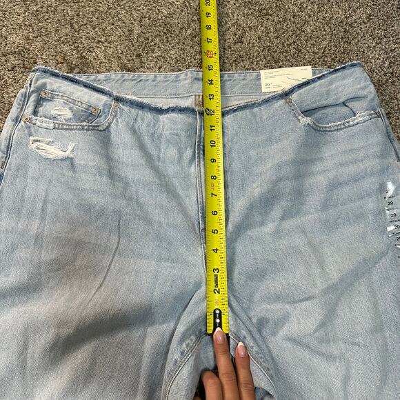 AMERICAN EAGLE Women's Low-Rise '90s Straight Jean Size 20 In Cool Classic - Picture 10 of 13